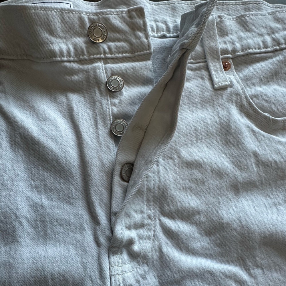 GAP White “cheeky short High rise” Jean shorts - size 32 - Picture 4 of 6